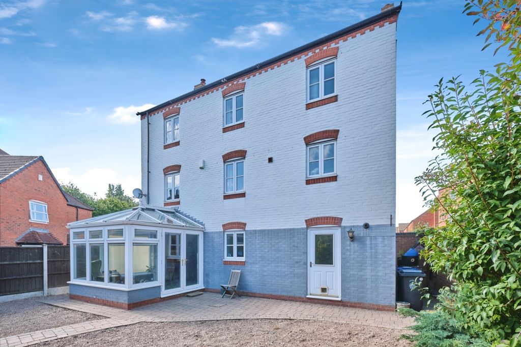 Property photo 2 of 35 Photo