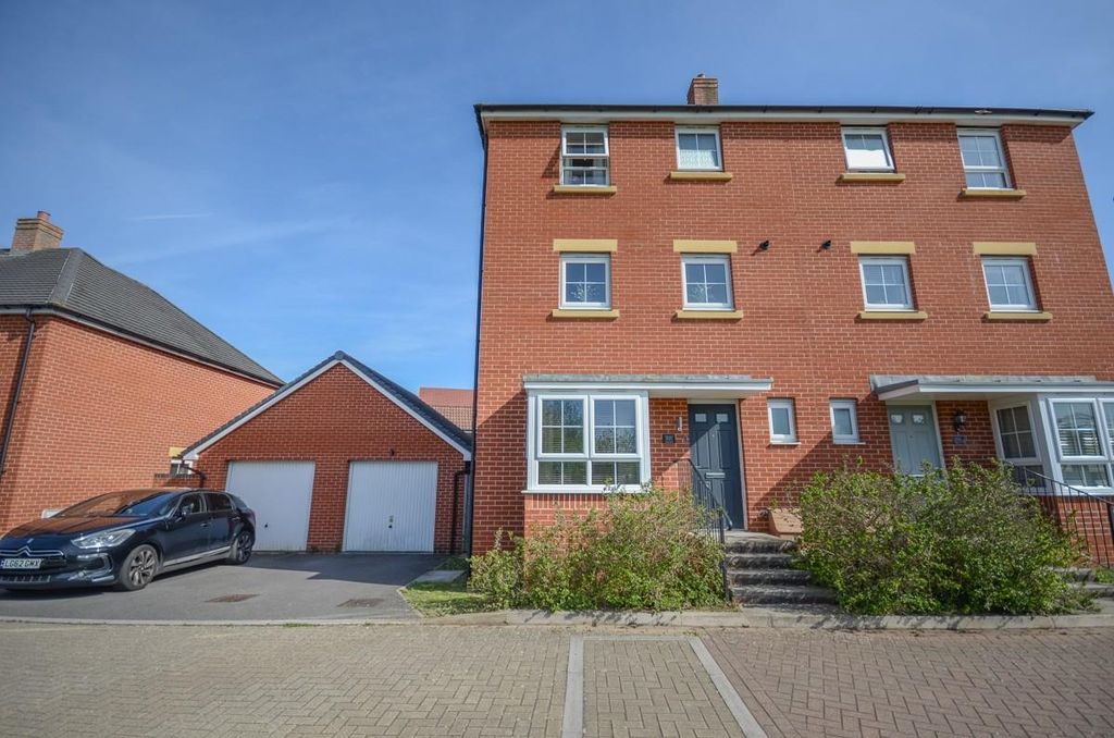 Property photo 1 of 22 Front.Jpg