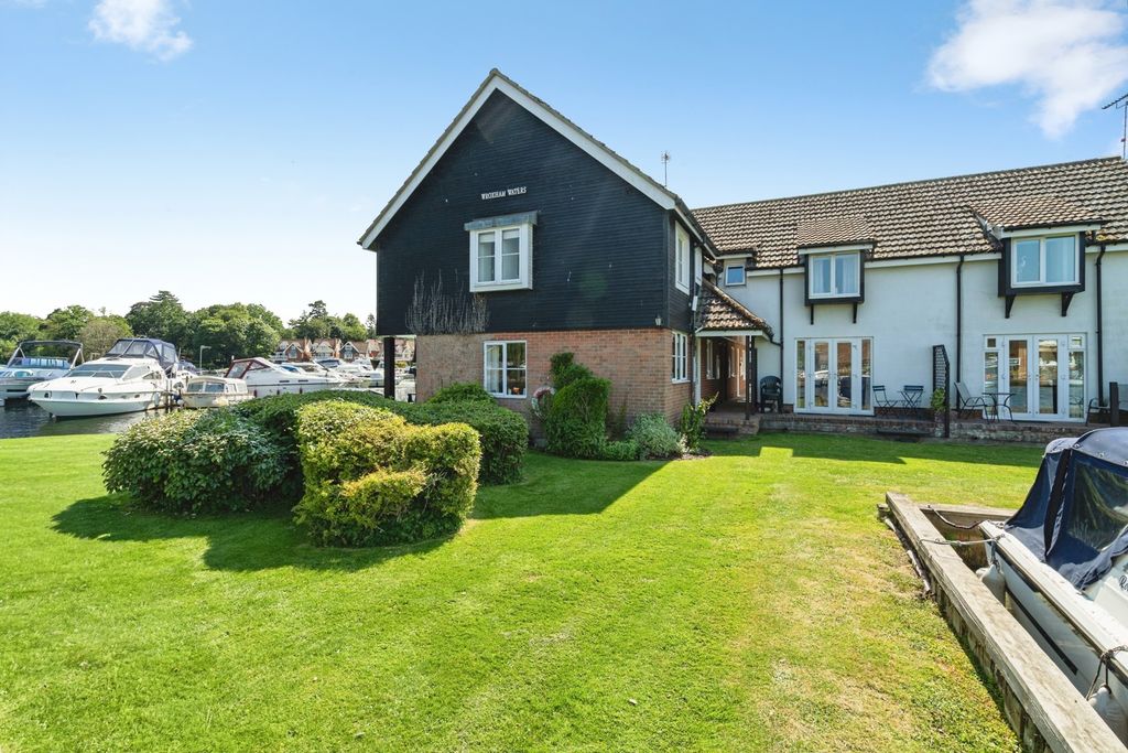 Property photo 1 of 17 Pbox-Img.Jpg