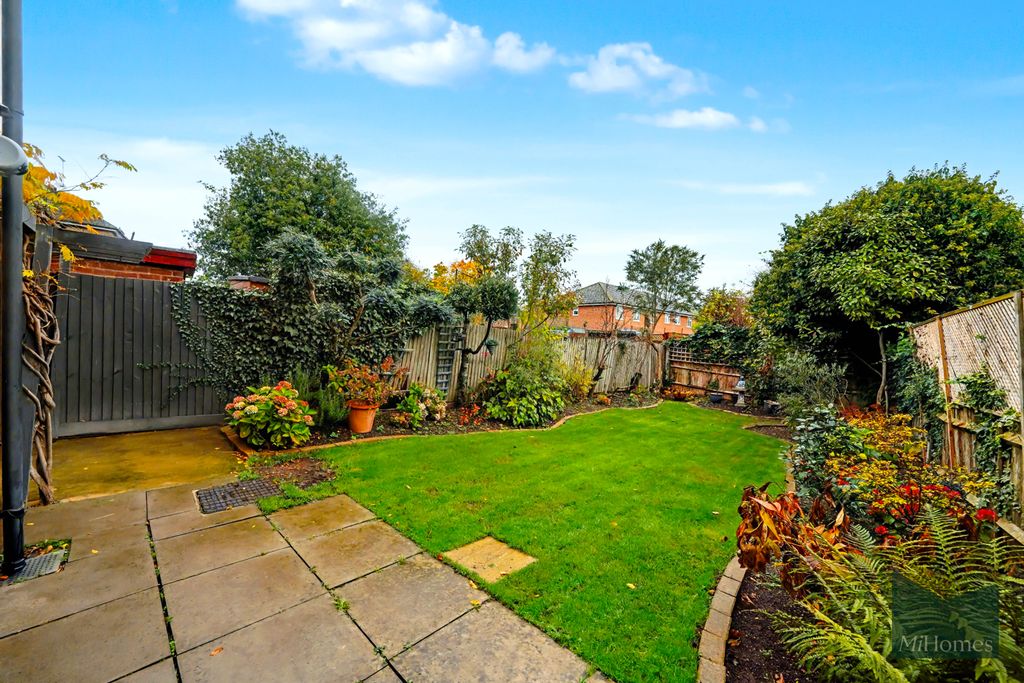 Property photo 2 of 13