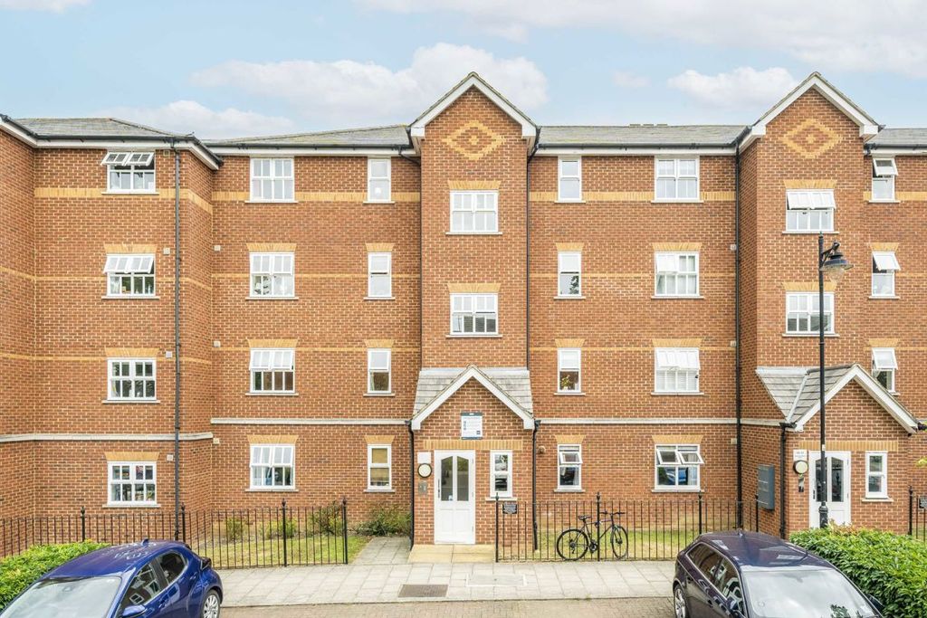 Property photo 1 of 6