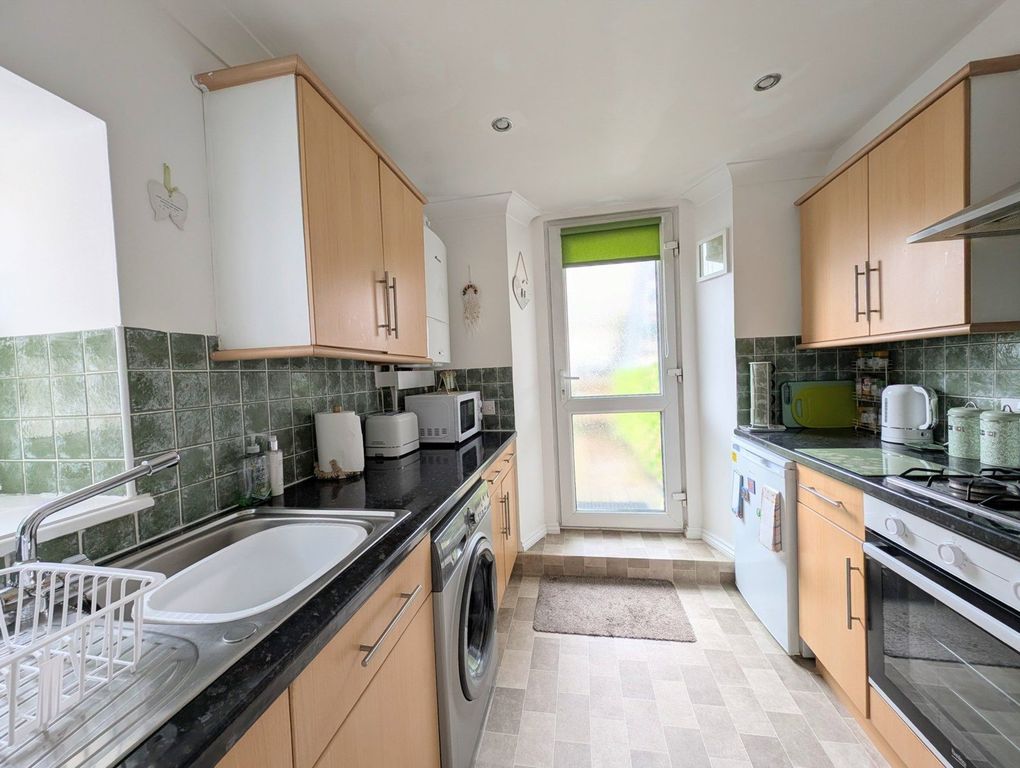 Property photo 2 of 7