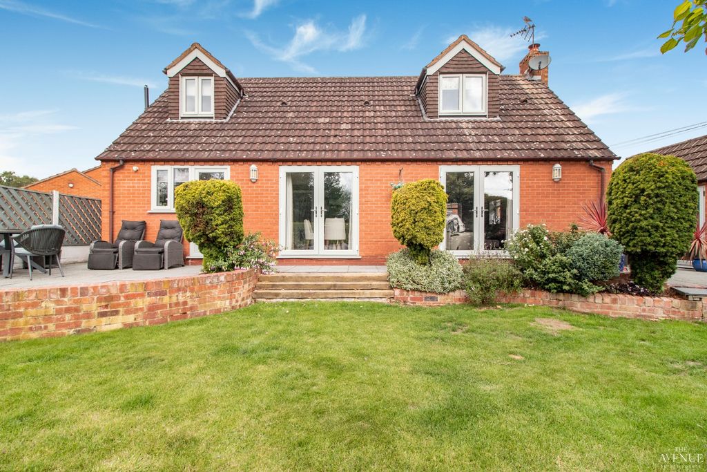 Property photo 1 of 34 4275610