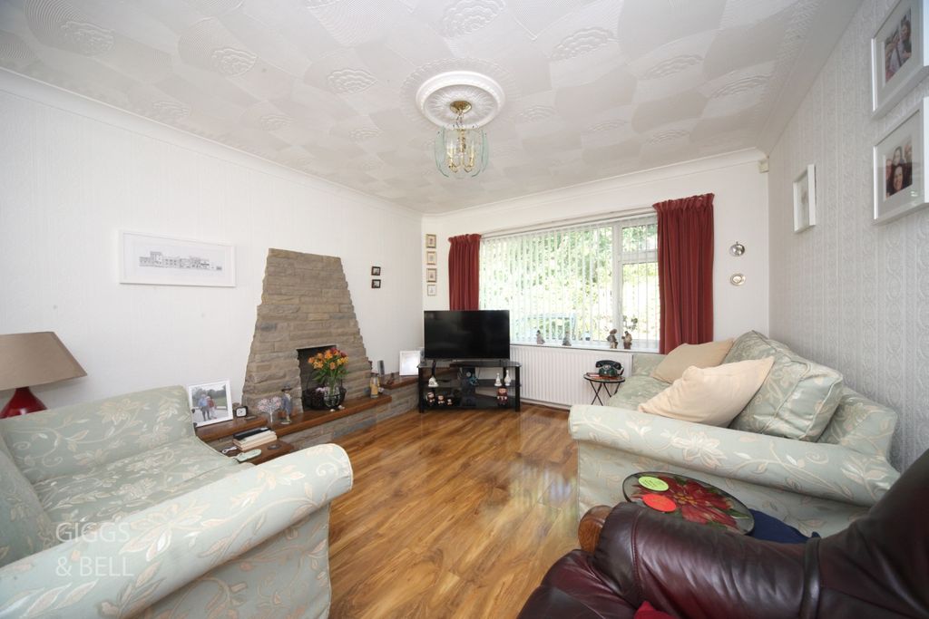 Property photo 3 of 20 5353702