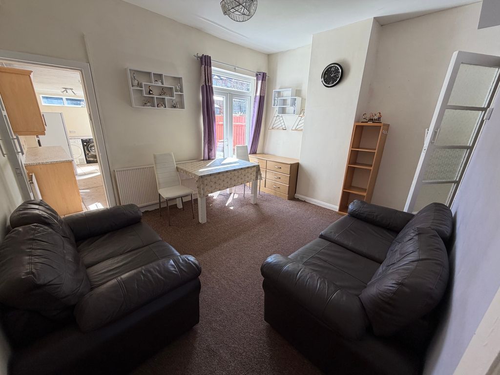 Property photo 3 of 9 Image