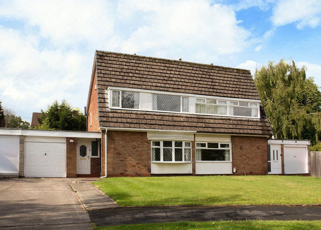 Property photo 1 of 25