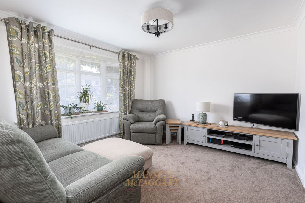 Property photo 3 of 25