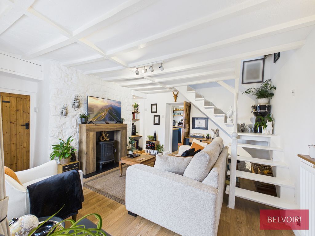 Property photo 2 of 21