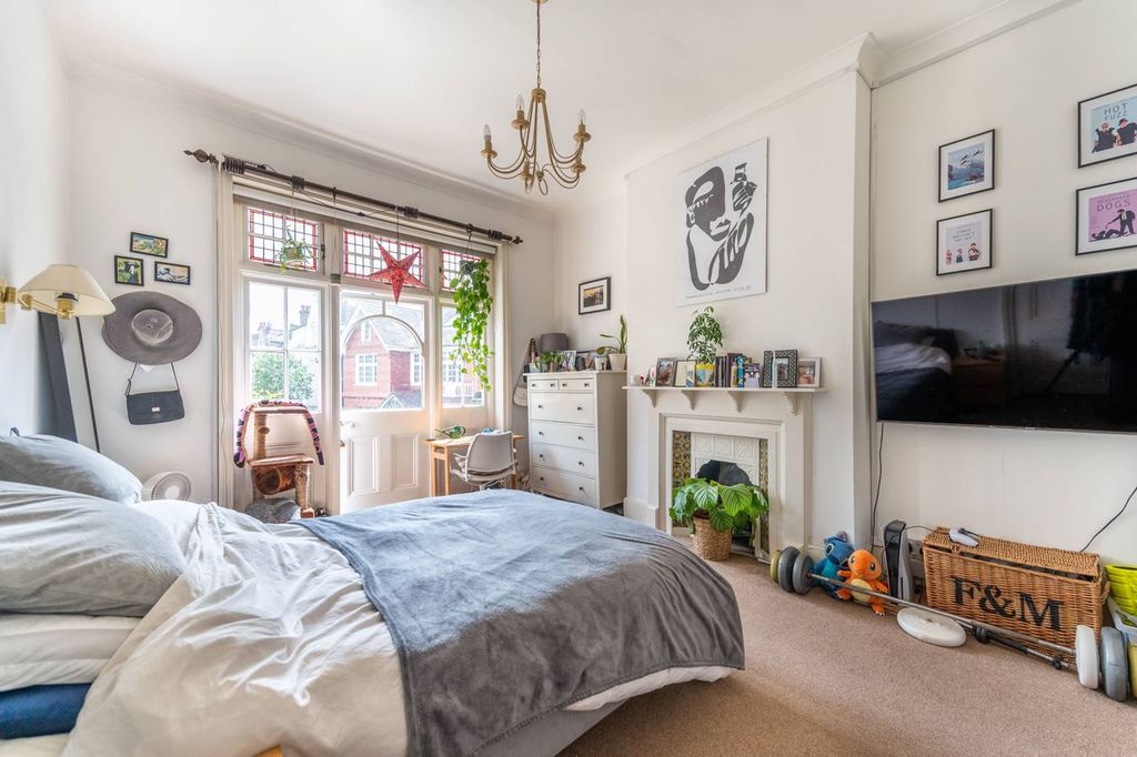 Property photo 1 of 10