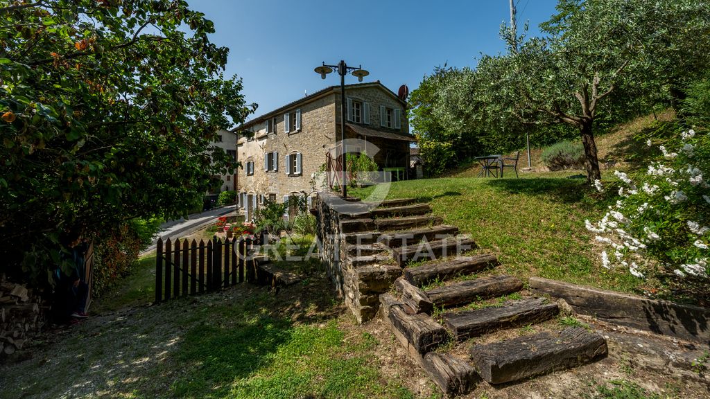 Property photo 2 of 48