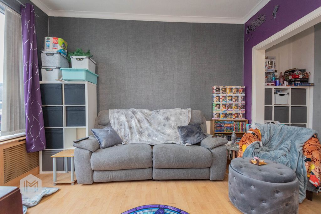 Property photo 3 of 17 Picture No. 18