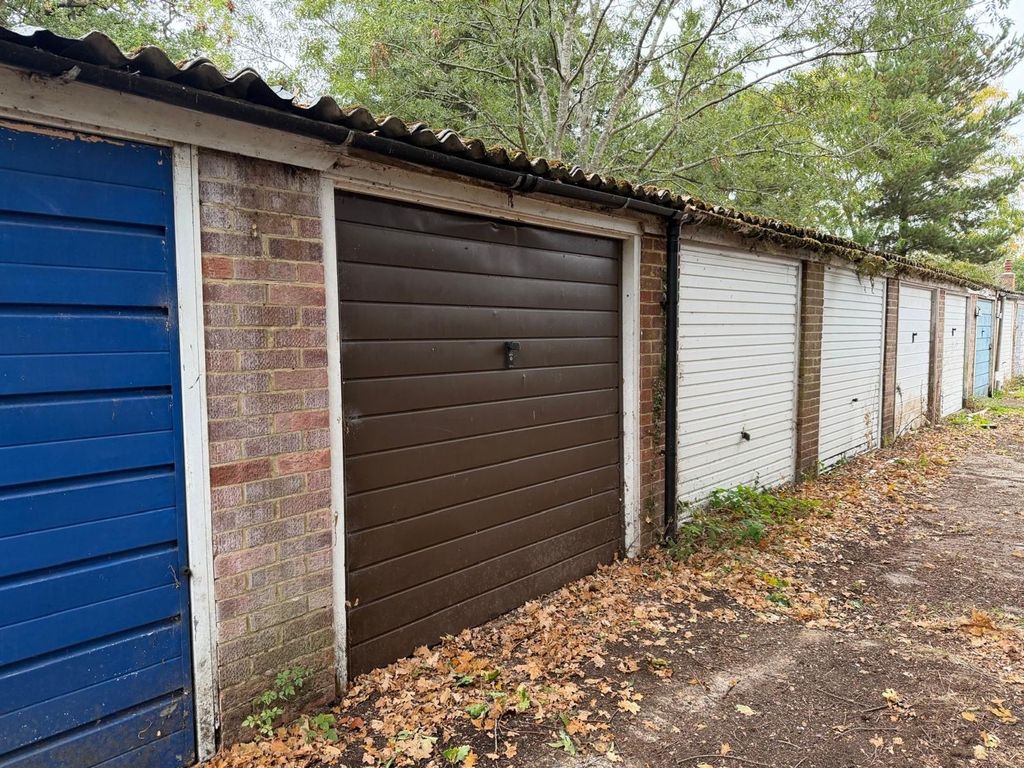 Property photo 3 of 11