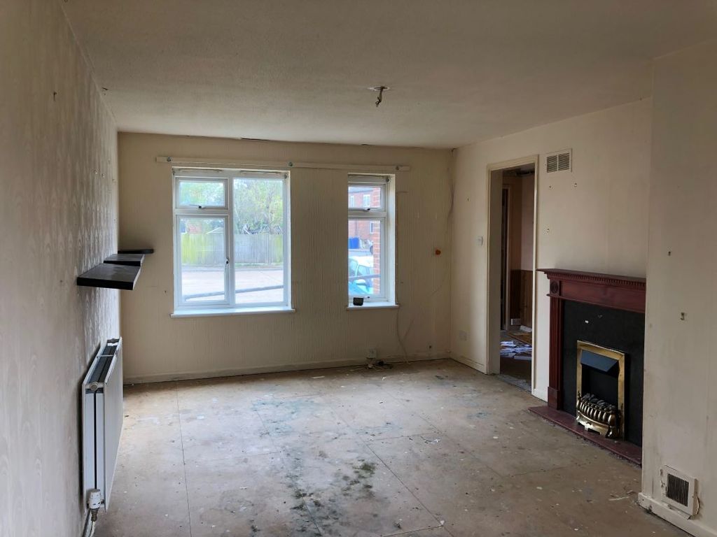 Property photo 3 of 23