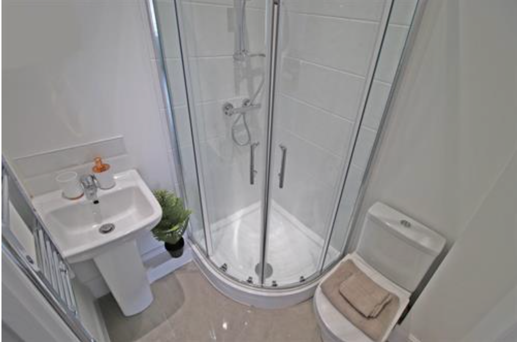 Property photo 3 of 6