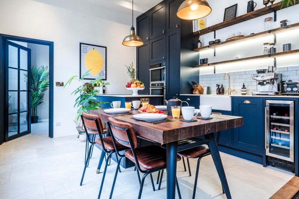 Property photo 2 of 13 Picture No. 26