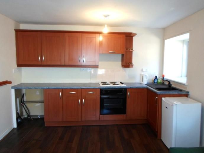 Property photo 1 of 8 Kitchen