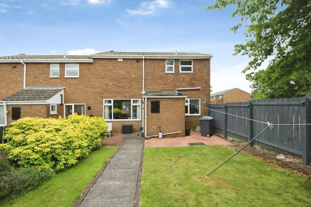 Property photo 1 of 15 External