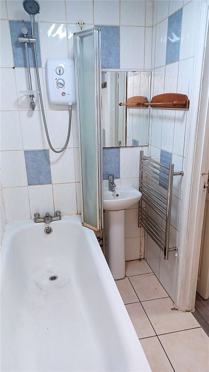 Property photo 3 of 12 Picture No. 05