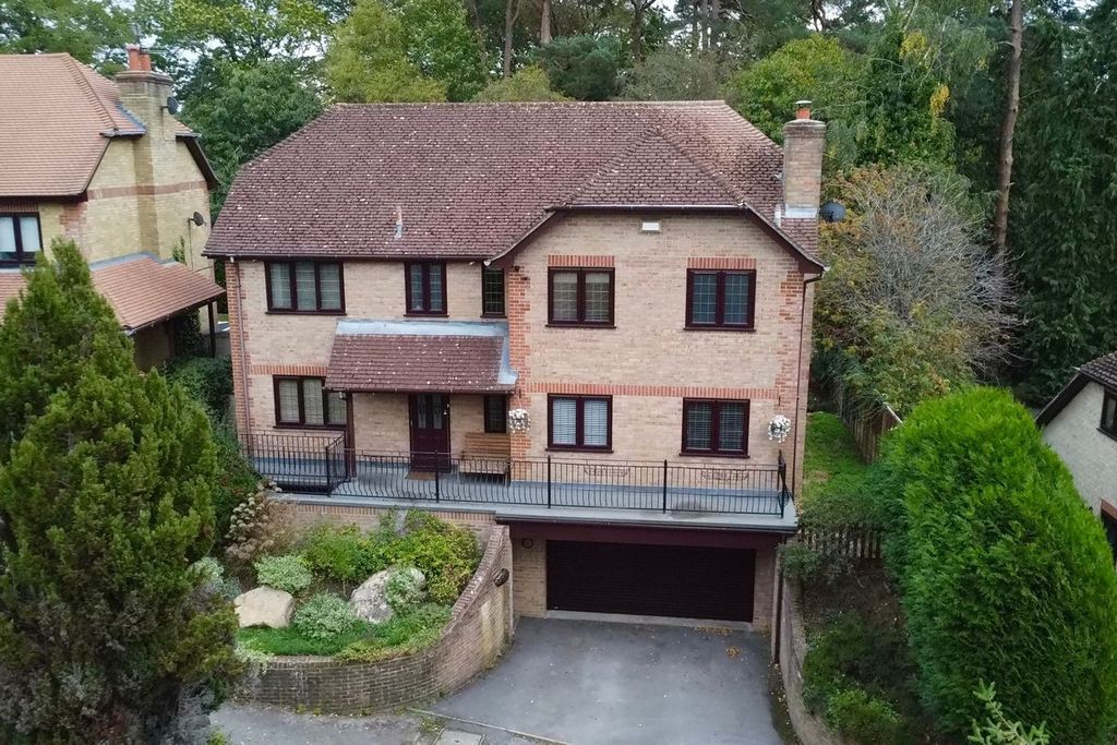 Property photo 1 of 30