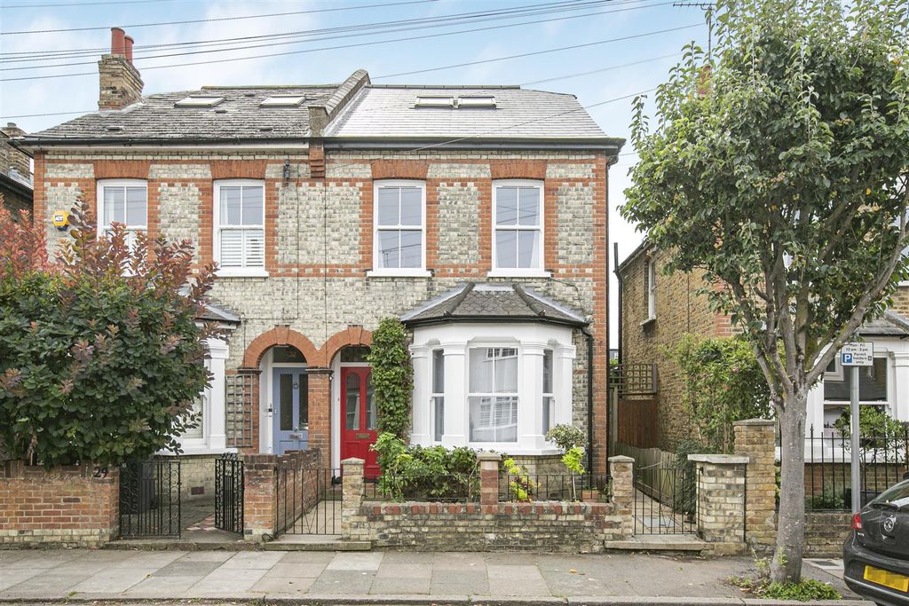 Property photo 1 of 19
