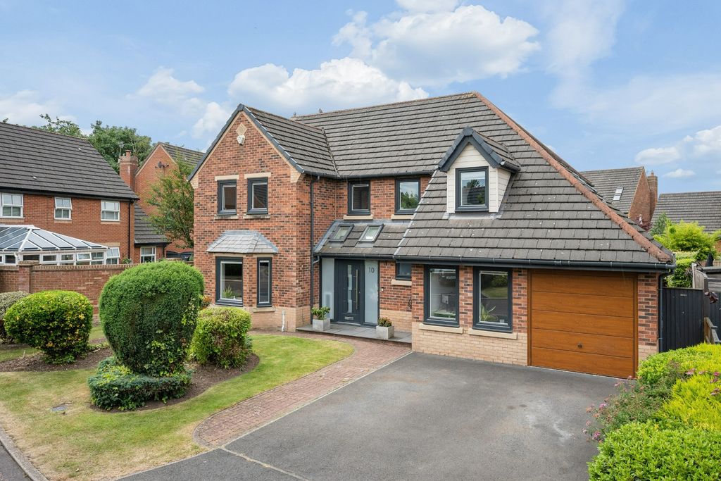 Property photo 1 of 42 5032301