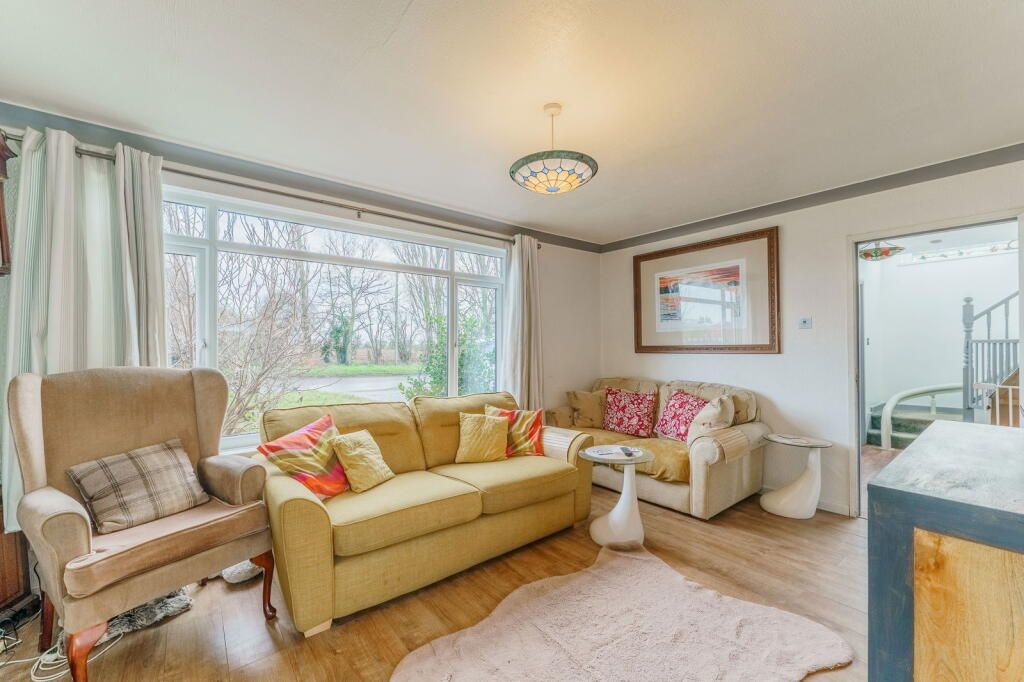 Property photo 3 of 29