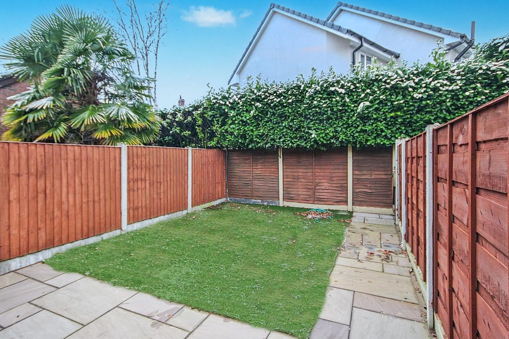 Property photo 3 of 4
