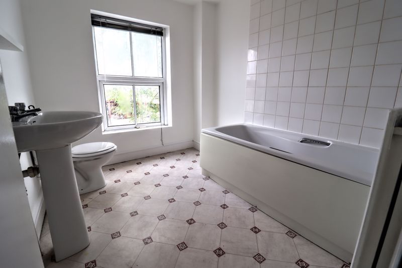 Property photo 3 of 13 Bathroom