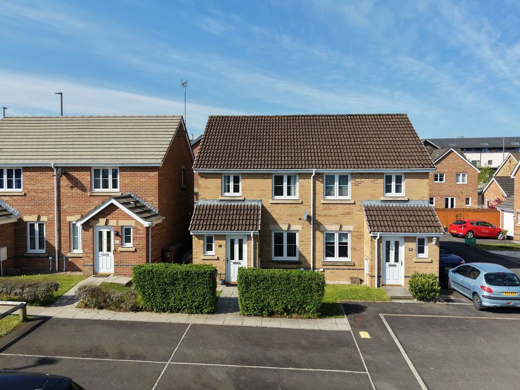 Property photo 1 of 18