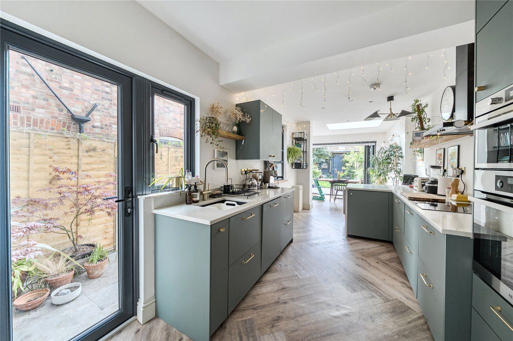 Property photo 1 of 29 Picture No. 41