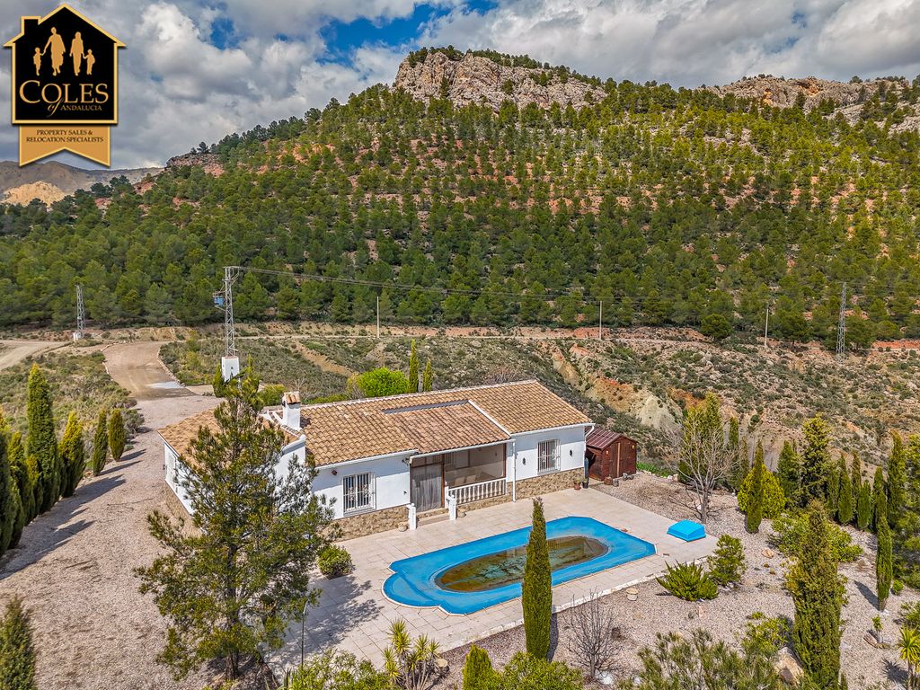 Property photo 1 of 30