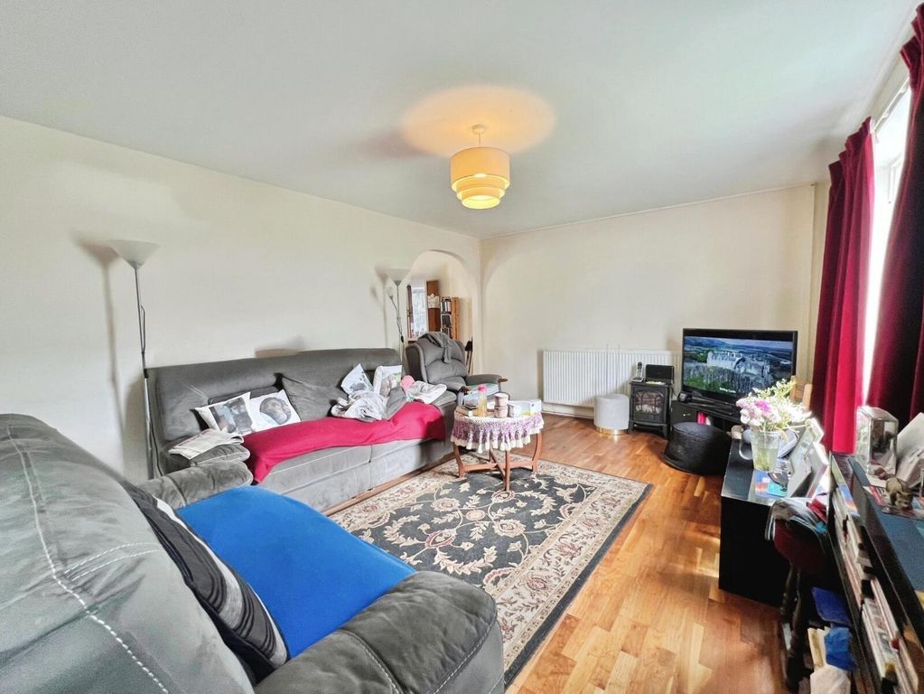 Property photo 2 of 12 Picture No. 04