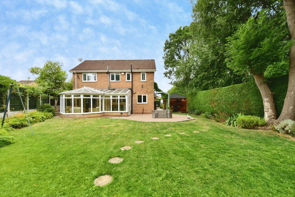 Property photo 2 of 32 Pbox-Img.Jpg