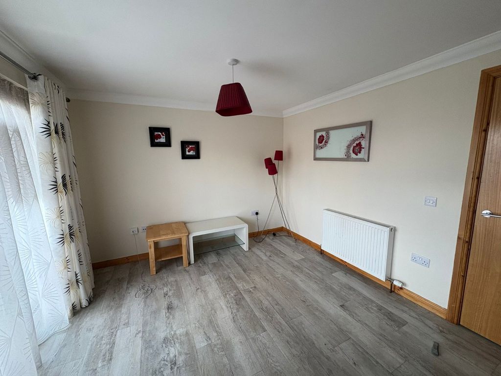 Property photo 3 of 9 Photo 3