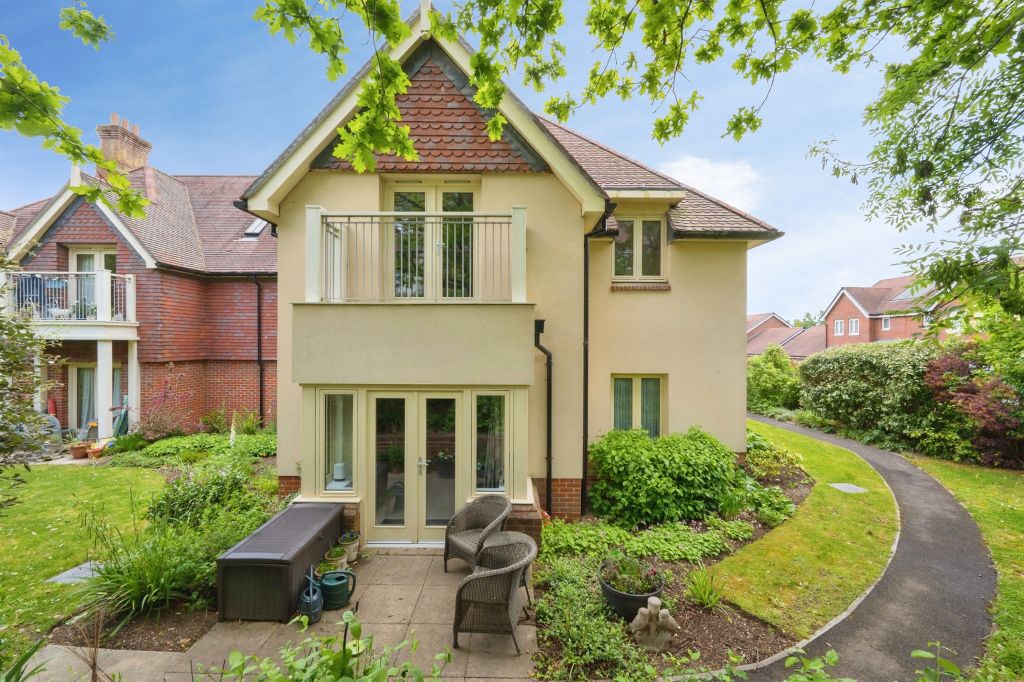 Property photo 1 of 15