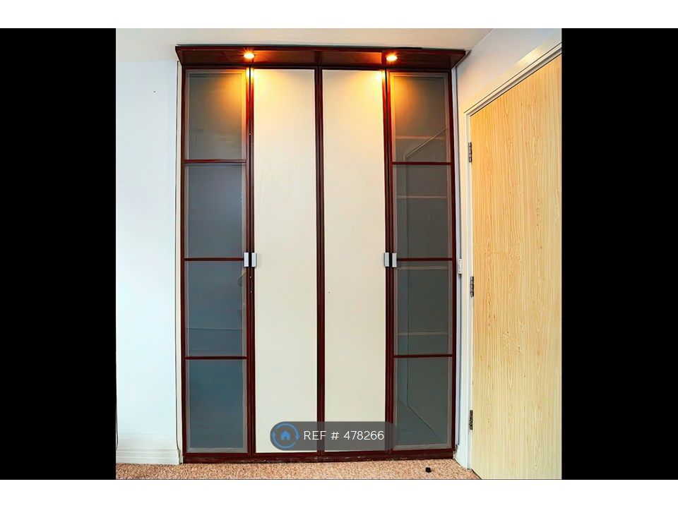 Property photo 3 of 16 Bedroom 2 Wardrobe