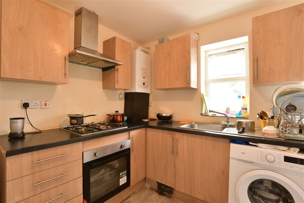 Property photo 1 of 8 Kitchen/Dining Room
