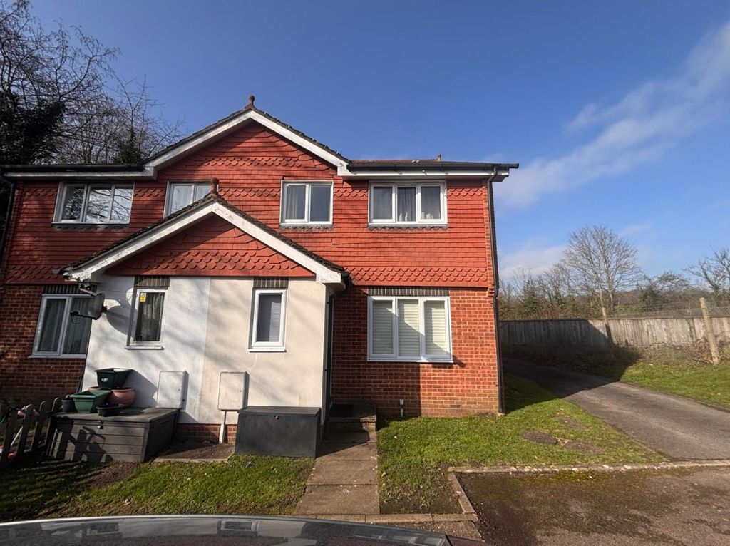 Property photo 2 of 8