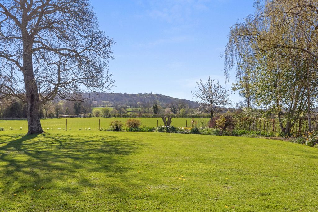 Property photo 3 of 23