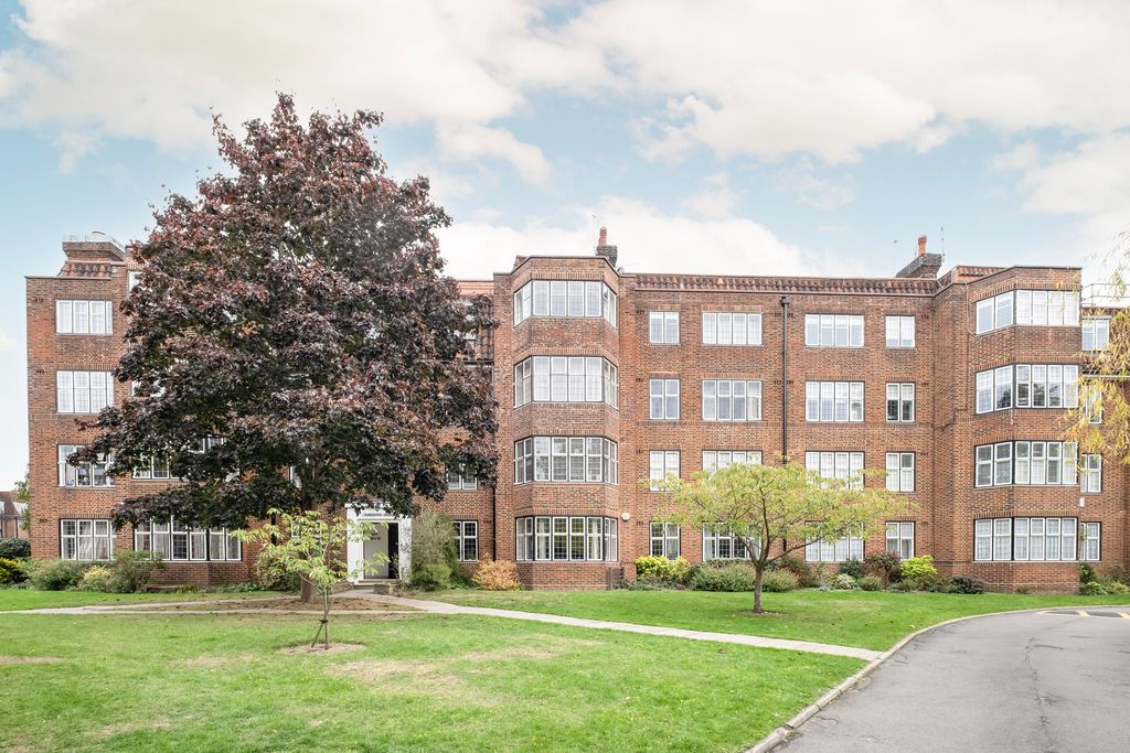 Property photo 1 of 23