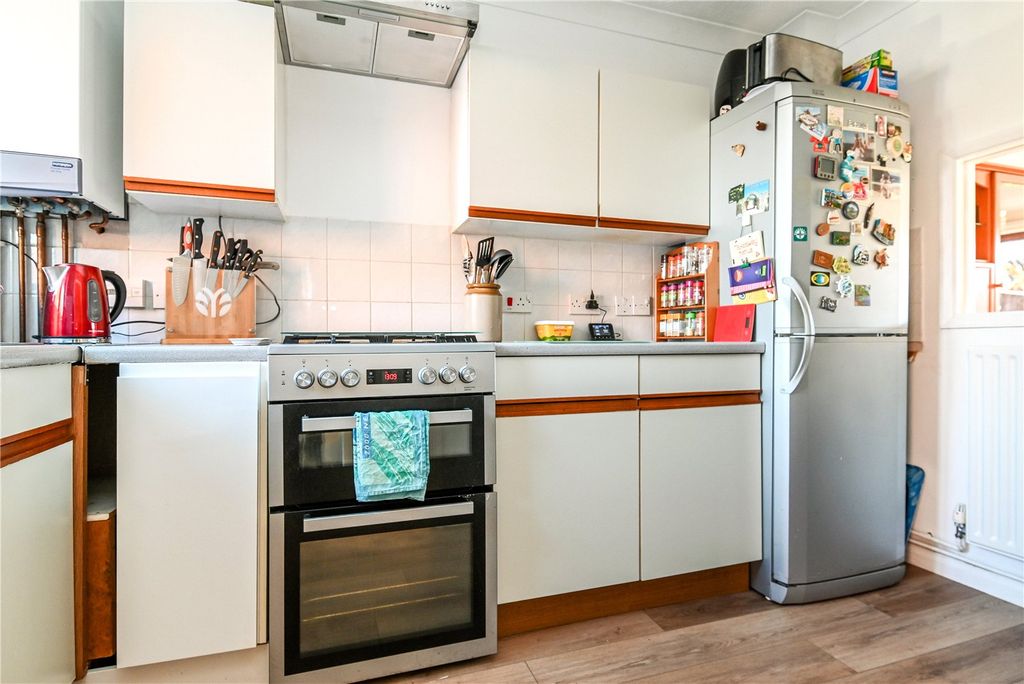 Property photo 3 of 15 Picture No. 04