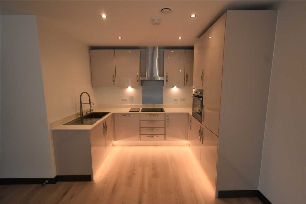 Property photo 2 of 6