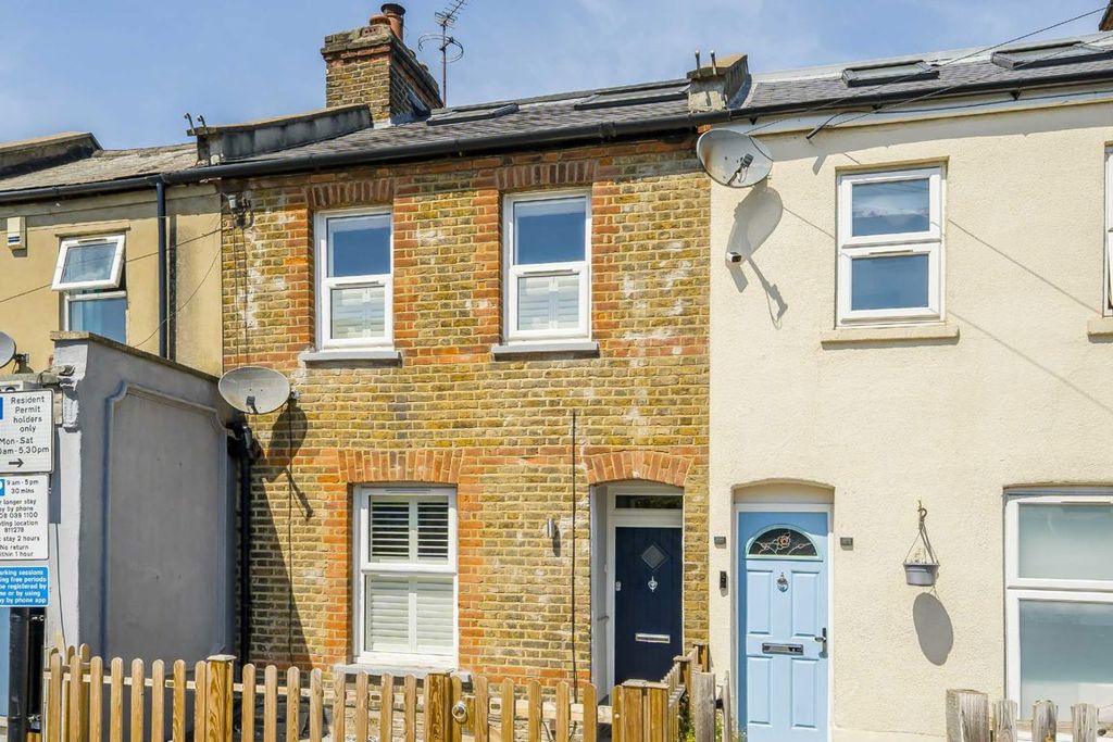 Property photo 1 of 7