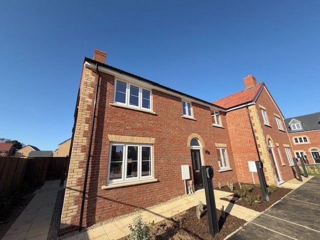 Property photo 1 of 5 Front