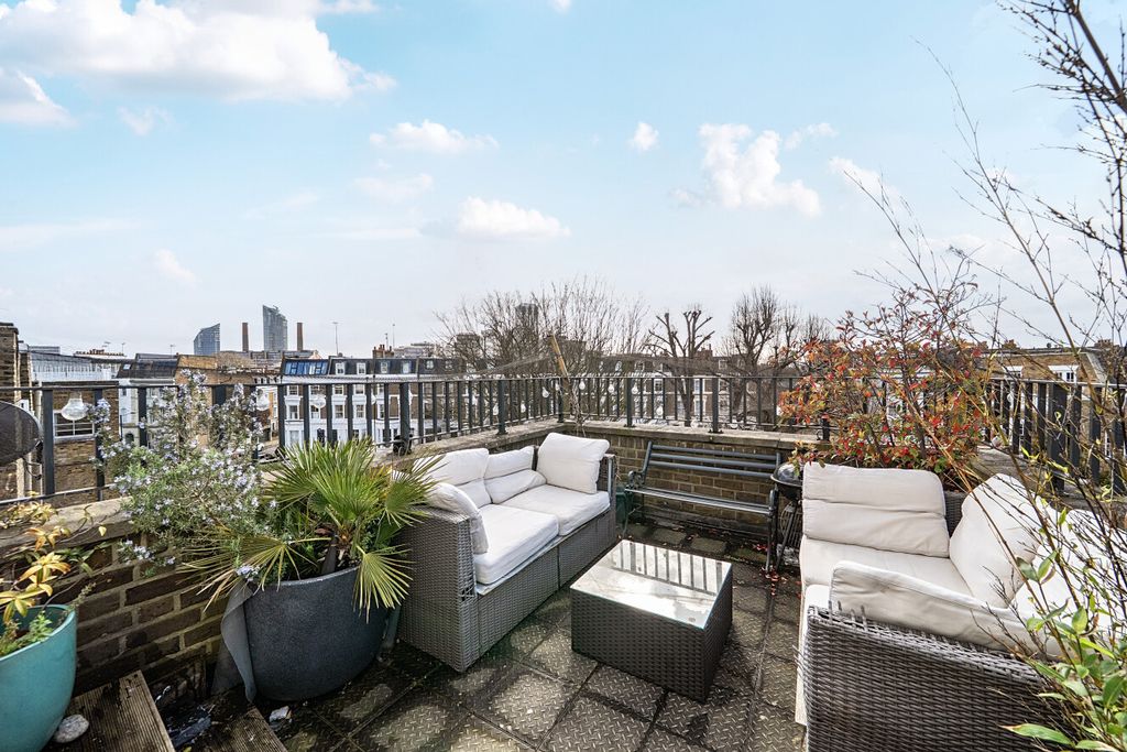 Property photo 2 of 21 1421645-21-69B14c...