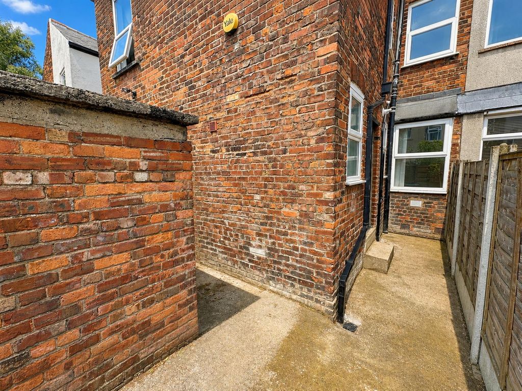Property photo 3 of 22