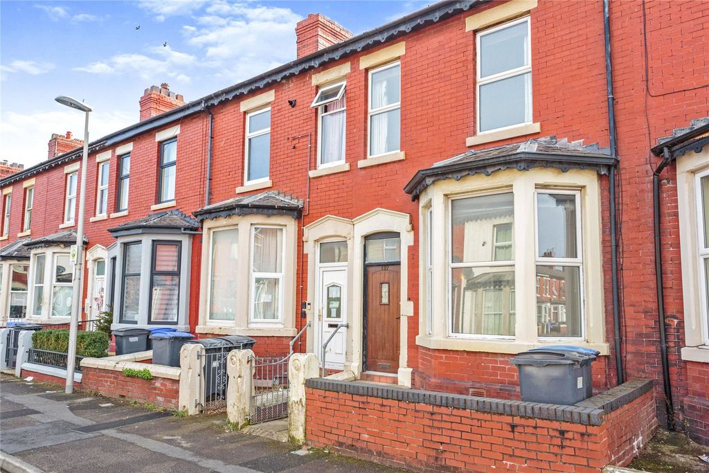 Property photo 1 of 15 Photography
