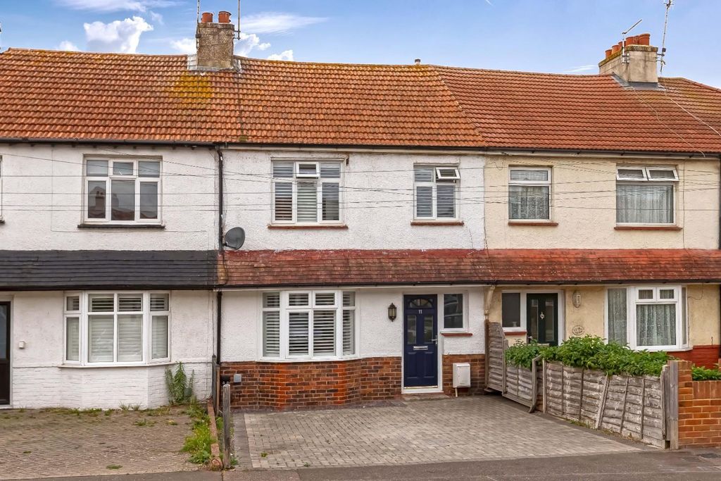 Property photo 1 of 16 Adur Drive_17.Jpg