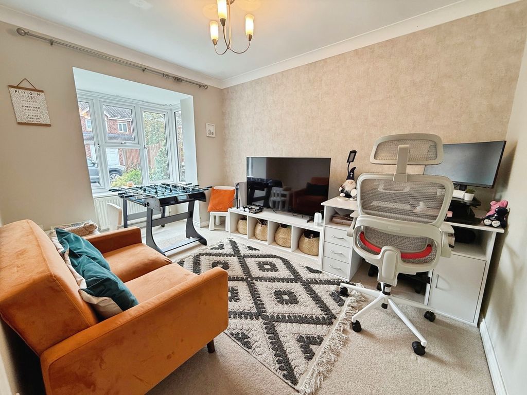 Property photo 3 of 18 Dining/Play Room