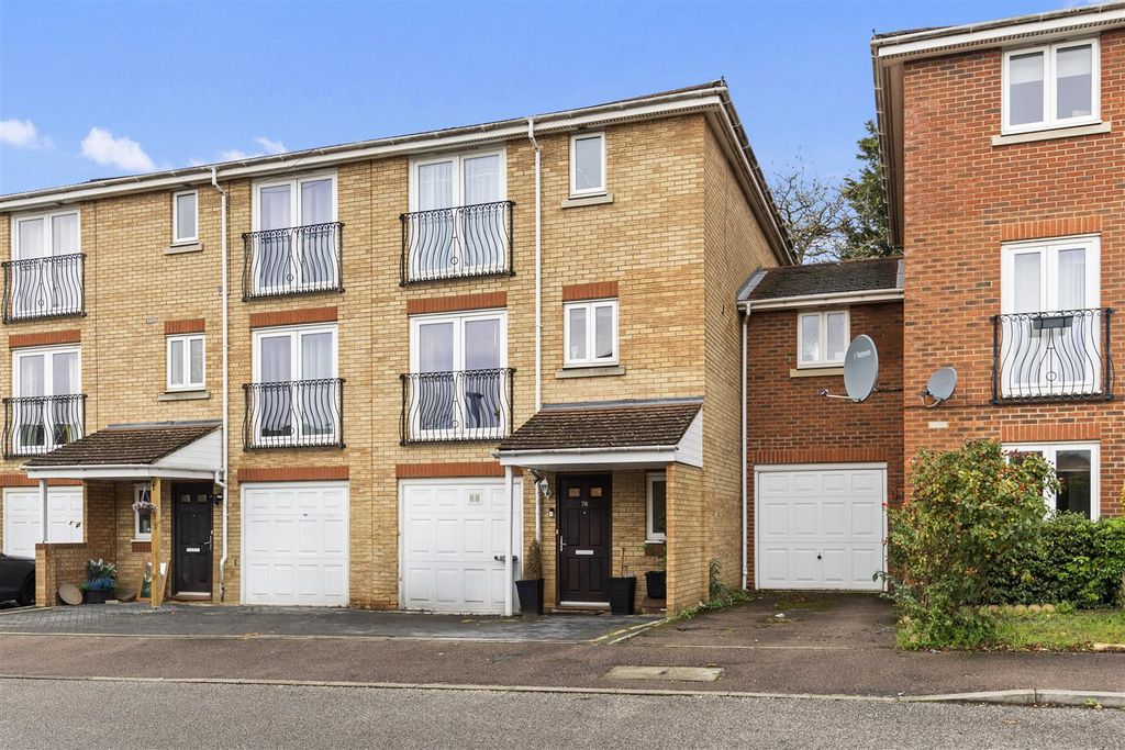 Property photo 1 of 20 76Primrosecl02A.Jpg